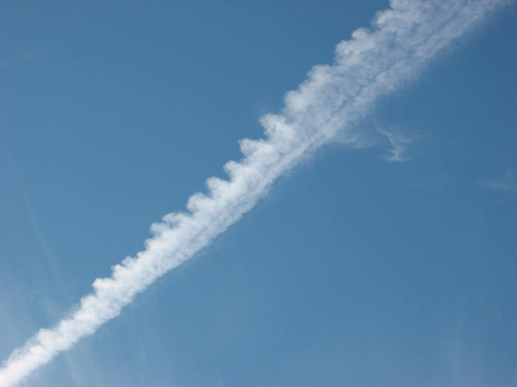 Contrail Pendula